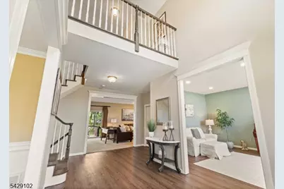 16 Yorkshire Dr, Washington Township, NJ 07840 - Photo 12
