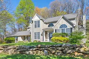 16 Yorkshire Dr, Washington Township, NJ 07840 - Photo 2