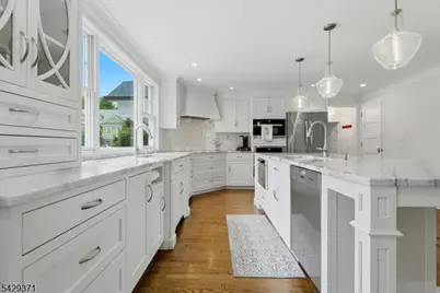 1061 Wychwood Rd, Westfield, NJ 07090 - Photo 6