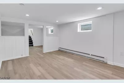 21 Market St, Edison, NJ 08817 - Photo 32