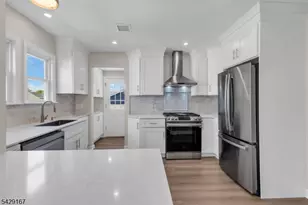 21 Market St, Edison Twp., NJ 08817 - Photo 14
