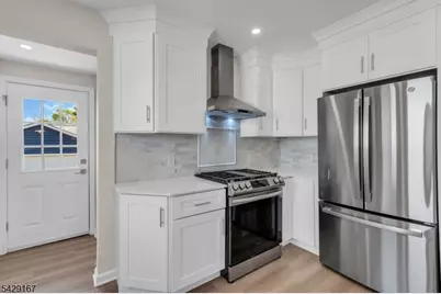 21 Market St, Edison, NJ 08817 - Photo 16