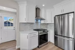 21 Market St, Edison Twp., NJ 08817 - Photo 16