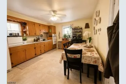 211 Walnut, Cranford Township, NJ 07016 - Photo 6