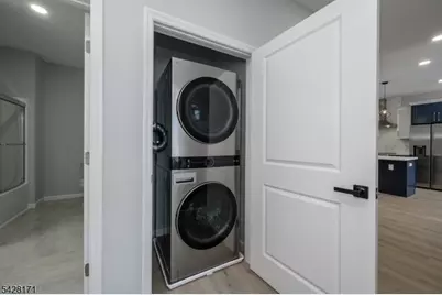 202-208 W 7th St #2F, Plainfield, NJ 07060 - Photo 10