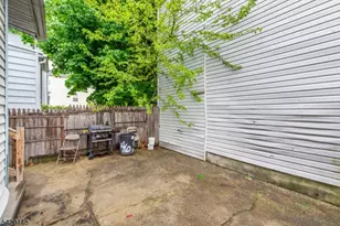 346 S 20th St, Newark, NJ 07103 - Photo 16