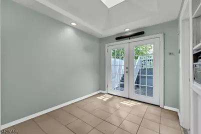 17 E Church St, Washington Boro, NJ 07882 - Photo 12