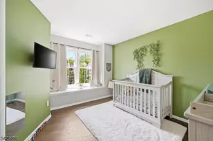 2009 Vermont Terrace, Hanover Township, NJ 07981 - Photo 32