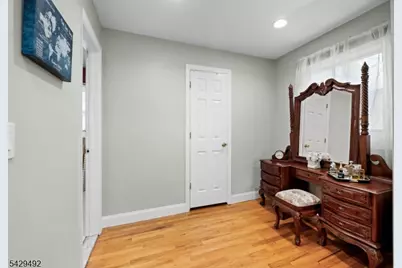 13 Fishel Rd, Edison, NJ 08820 - Photo 12