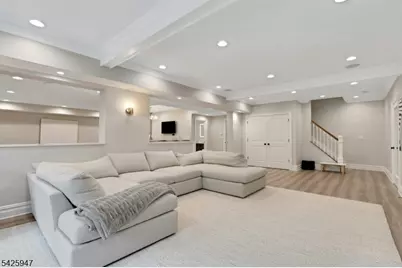 138 Oakwood Rd, Watchung, NJ 07069 - Photo 26