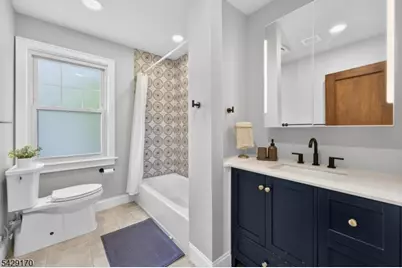 653 Ridgewood Avenue, Bloomfield, NJ 07003 - Photo 16