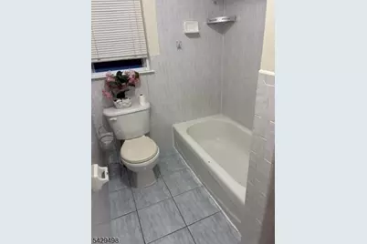 41 Wainwright St, Newark, NJ 07112 - Photo 4