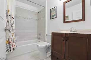 808 Breckenridge Dr, Branchburg Township, NJ 08876 - Photo 14