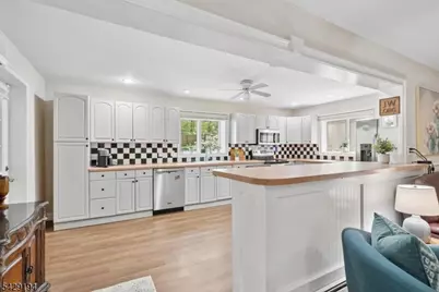 11 Knoll Dr, Denville, NJ 07866 - Photo 18