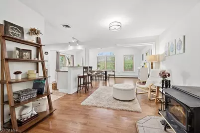 11 Knoll Dr, Denville, NJ 07866 - Photo 6