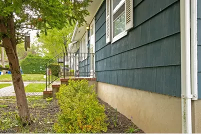 161 Beachwood Rd, Parsippany, NJ 07054 - Photo 4