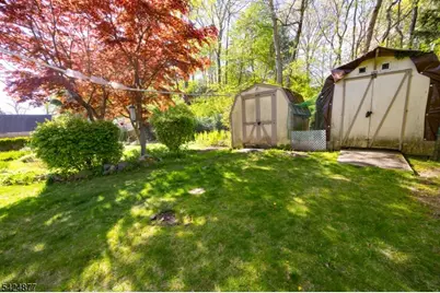 8 Dale Trl, Hopatcong, NJ 07843 - Photo 22