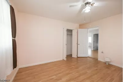 8 Dale Trl, Hopatcong, NJ 07843 - Photo 12