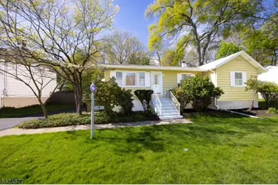 8 Dale Trl, Hopatcong, NJ 07843 - Photo 18