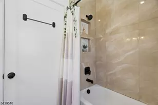 31 Patterson St, Harrison, NJ 07029 - Photo 12