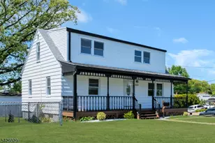 414 S Pine Ave, Sayreville, NJ 08879 - Photo 2