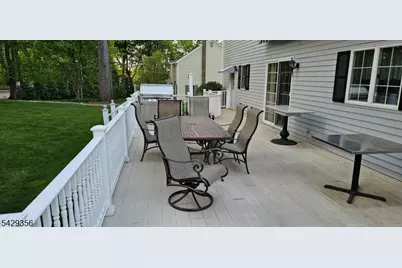 309 Paul Ct, Wyckoff Township, NJ 07481 - Photo 4