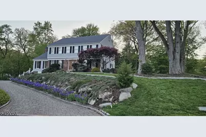 309 Paul Ct, Wyckoff Township, NJ 07481 - Photo 2