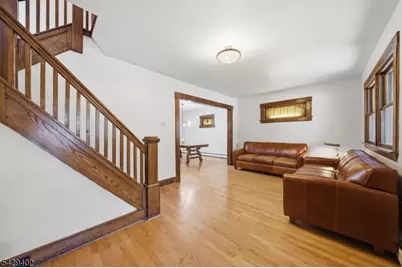 37 Buena Vista Ave, Hawthorne, NJ 07506 - Photo 2