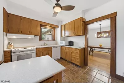 37 Buena Vista Ave, Hawthorne, NJ 07506 - Photo 14