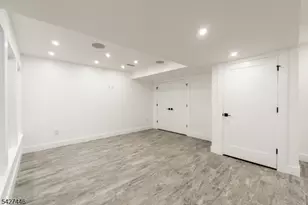 517 Park St, Montclair, NJ 07043 - Photo 26