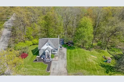 70 Cedar Tree Dr, Vernon, NJ 07422 - Photo 2