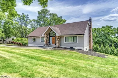 136 Carlough Rd, Upper Saddle River, NJ 07458 - Photo 2