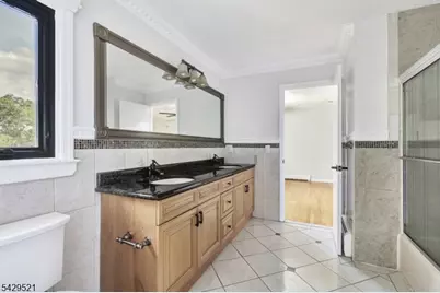 136 Carlough Rd, Upper Saddle River, NJ 07458 - Photo 20