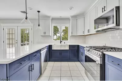 136 Carlough Rd, Upper Saddle River, NJ 07458 - Photo 10