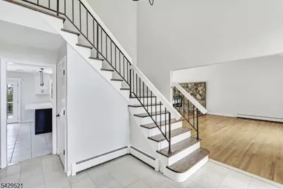 136 Carlough Rd, Upper Saddle River, NJ 07458 - Photo 4