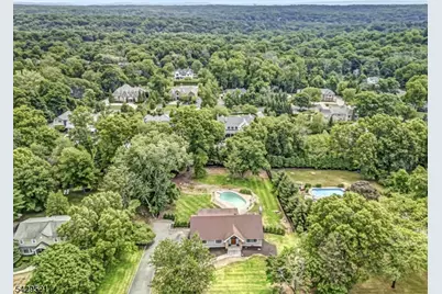 136 Carlough Rd, Upper Saddle River, NJ 07458 - Photo 28