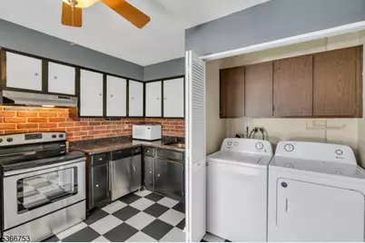 585-1 Auten Road #1, Hillsborough Township, NJ 08844 - Photo 12