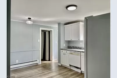 42 Oneida Ave, Parsippany, NJ 07034 - Photo 6