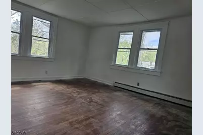 34 Walnut Ave, Pompton Lakes, NJ 07442 - Photo 8