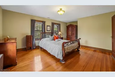 8 Brookside Pl, Livingston, NJ 07039 - Photo 18