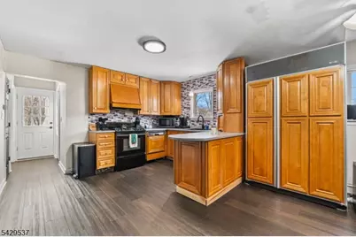 53 Pequannock Ave, Pequannock Township, NJ 07440 - Photo 6