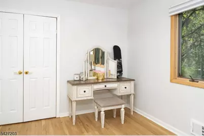 19 Highview Ter, Cedar Grove, NJ 07009 - Photo 10