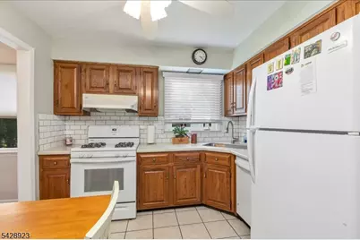 2107 Meadowview Rd, Scotch Plains Township, NJ 07076 - Photo 20