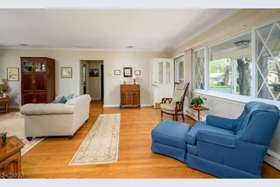 214 Berthold Ave, Rahway, NJ 07065 - Photo 4