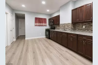 57 Highland St, Paterson, NJ 07524 - Photo 6