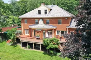 8 Chestnut St, Washington Township, NJ 07853 - Photo 2