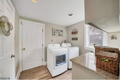 8 Chestnut St, Washington Township, NJ 07853 - Photo 22