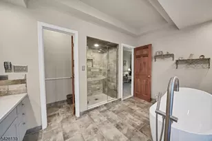 8 Chestnut St, Washington Township, NJ 07853 - Photo 26