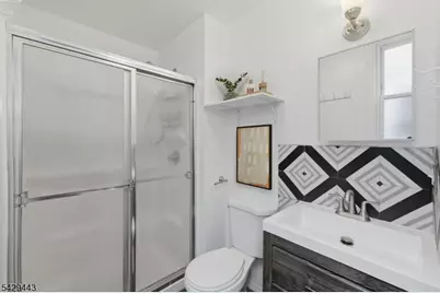 394 Woodlawn Ave #2, Jersey City, NJ 07305 - Photo 16