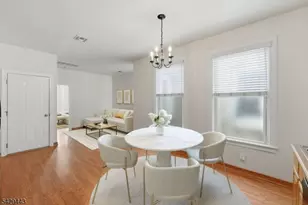 394 Woodlawn Ave, Jersey City, NJ 07305 - Photo 8